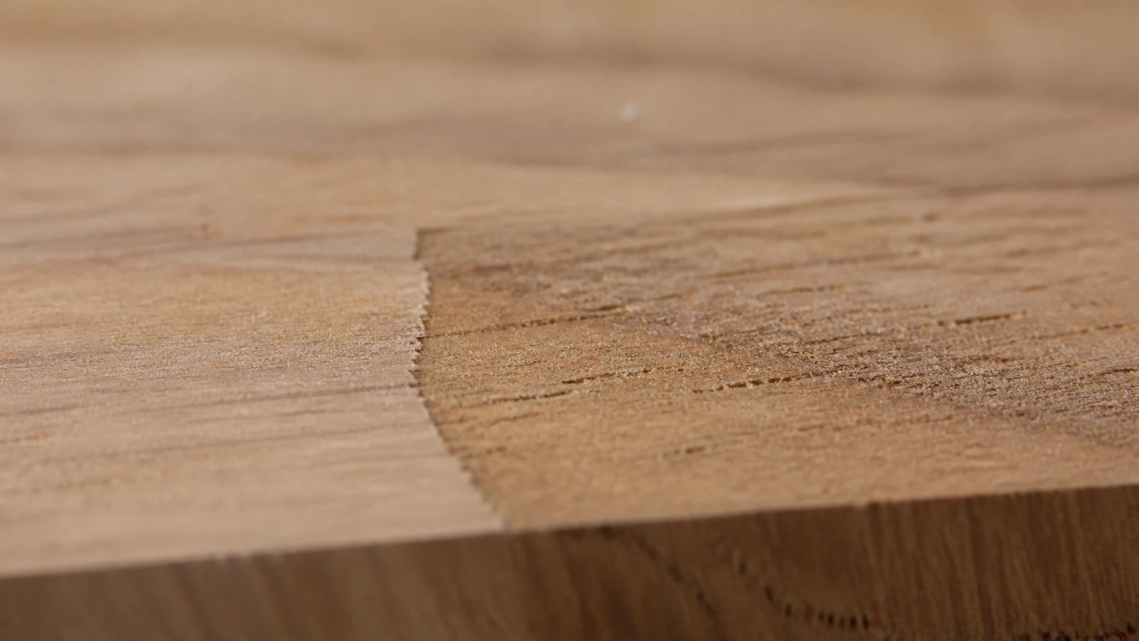 Mastic polyester pour bois : usages, préparation et limites — photo 3